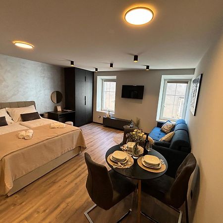 Studio Apartman Versi Old Town زادار المظهر الخارجي الصورة