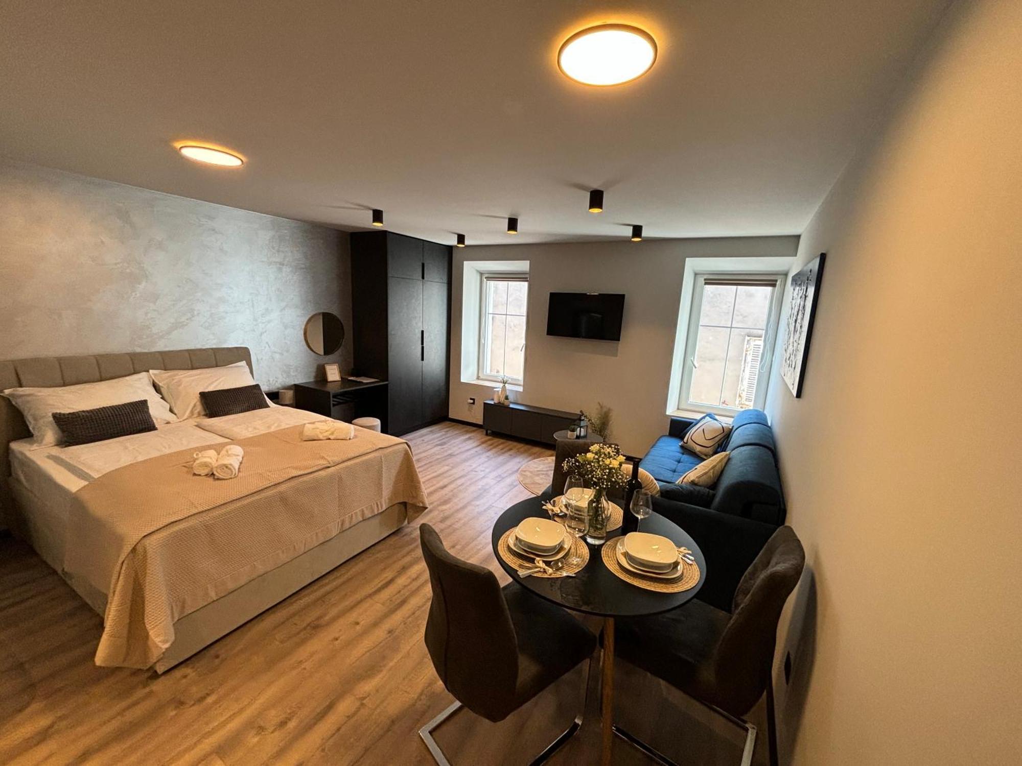 Studio Apartman Versi Old Town زادار المظهر الخارجي الصورة